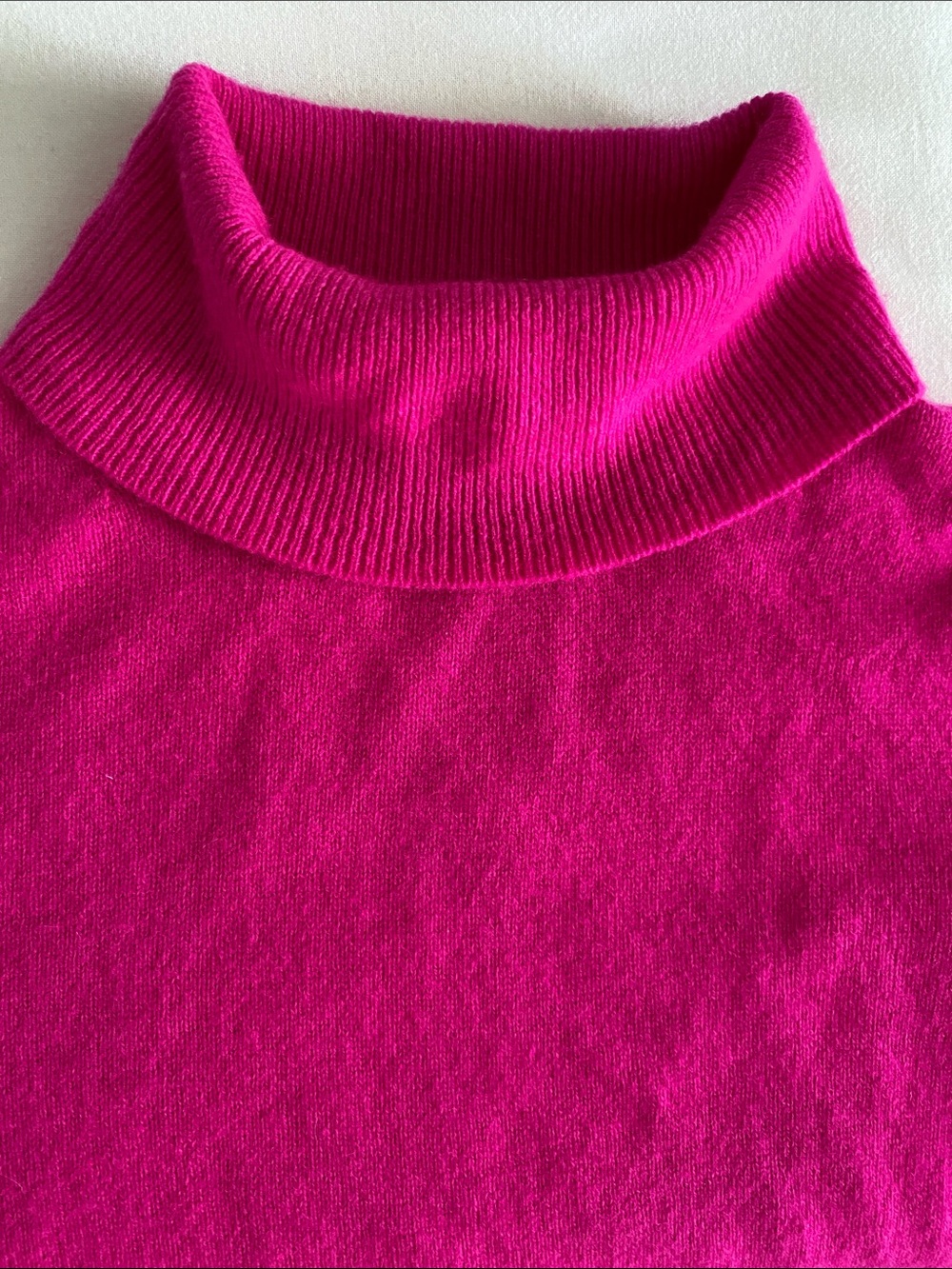 Charter Club Luxury Cashmere 100% cashmere turtleneck bright fuchsia Size Medium - Picture 4 of 14
